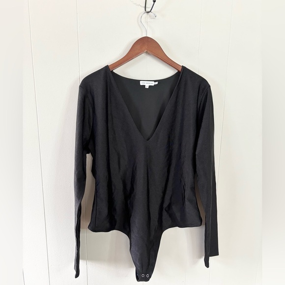 Good American black shimmer long sleeve v neck bodysuit size 7 (4XL) - Picture 1 of 5